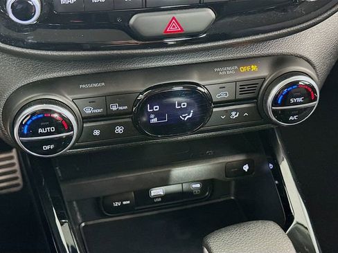 Used 2023 Kia Soul S FWD image 16