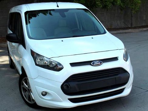 Used 2015 Ford Transit Connect XLT image 2