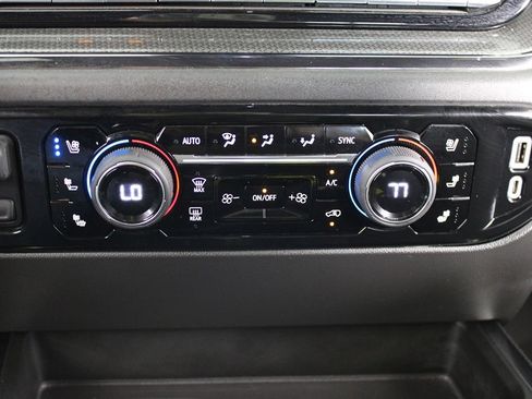 Used 2023 Chevrolet Silverado 1500 ZR2 w/ Technology Package AWD/4WD image 24