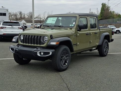 New 2026 Jeep Gladiator Sport AWD/4WD image 2