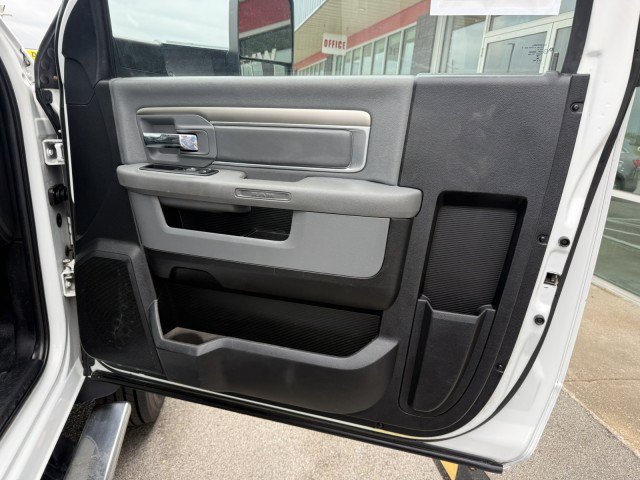 Used 2016 RAM 5500 Tradesman w/ Power Accessory Group RWD image 22