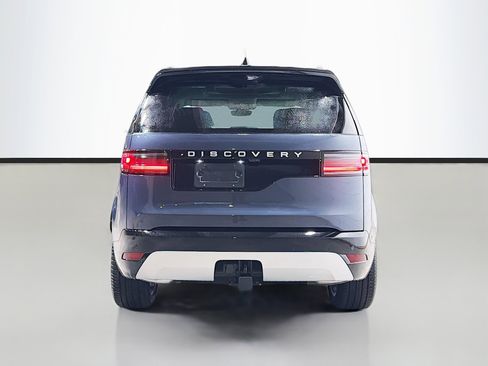 New 2026 Land Rover Discovery Limited Edition image 4