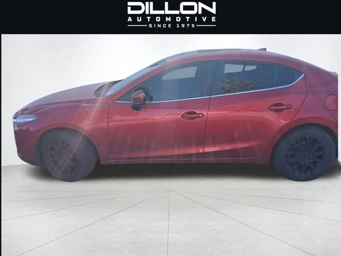 Used 2017 MAZDA MAZDA3 Grand Touring FWD image 3