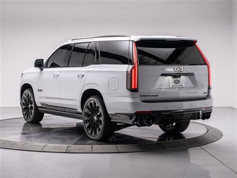Used 2026 Cadillac Escalade V w/ LPO, ONYX Package AWD/4WD image 3
