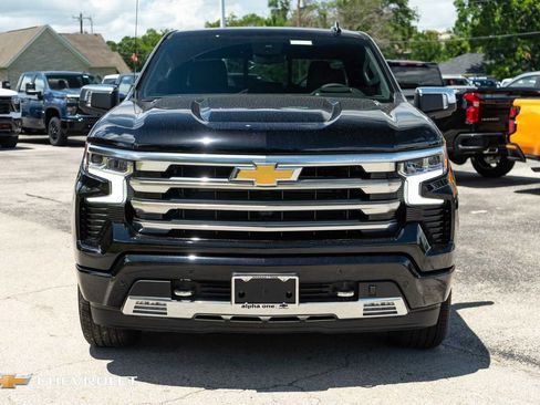 New 2026 Chevrolet Silverado 1500 High Country AWD/4WD image 2