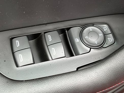 Certified 2023 Chevrolet Blazer RS w/ Driver Confidence II Package image 13