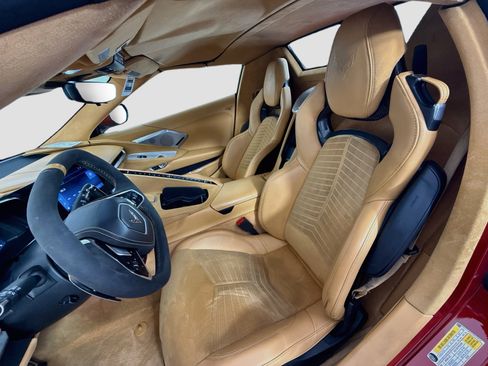 Used 2024 Chevrolet Corvette Stingray Premium Conv w/ Z51 Performance Package RWD image 23