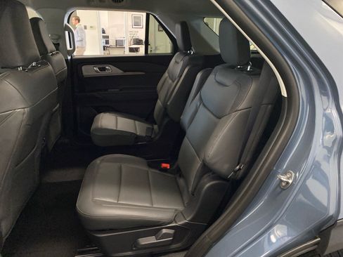 New 2026 Ford Explorer Active w/ Active Comfort Package image 34
