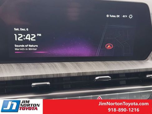 Used 2025 Kia Telluride EX image 18