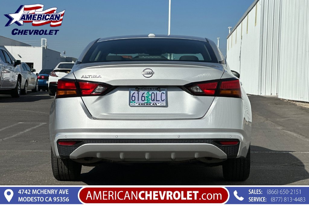 Used 2025 Nissan Altima 2.5 SV FWD image 5
