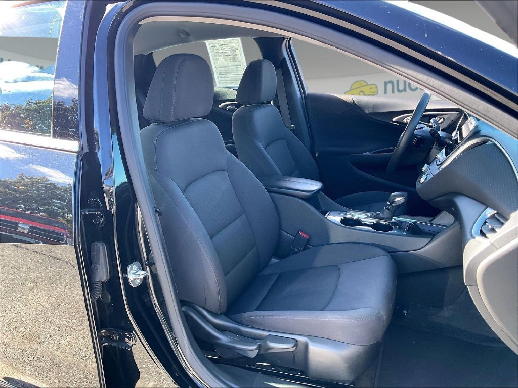 Used 2025 Chevrolet Malibu LT FWD image 10