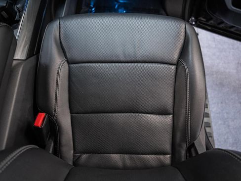 Certified 2022 Ford F150 Lariat w/ Equipment Group 502A High image 39