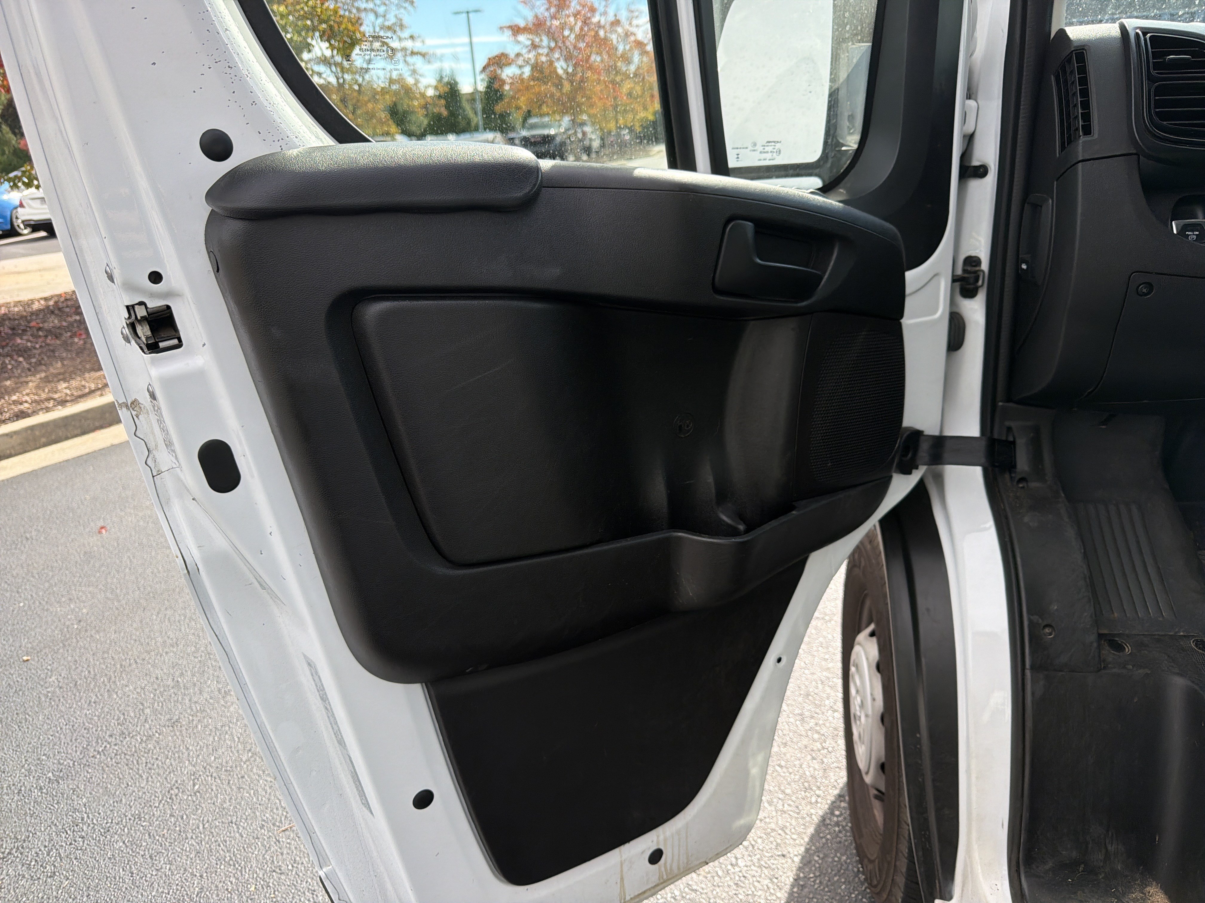 Used 2023 RAM ProMaster 2500 FWD image 14