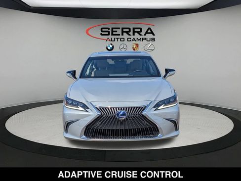 Used 2019 Lexus ES 300h w/ Accessory Package 2 FWD image 9
