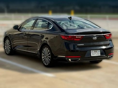 Used 2017 Kia Cadenza Premium image 6