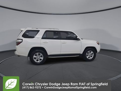 Used 2018 Toyota 4Runner SR5 RWD image 16