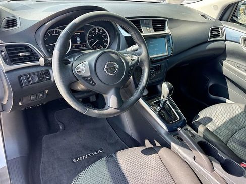 Used 2019 Nissan Sentra SR image 9