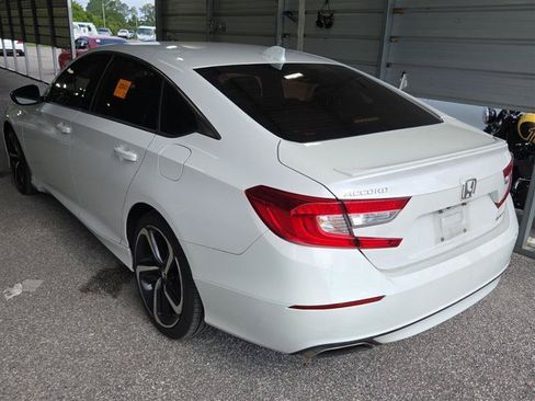 Used 2018 Honda Accord Sport image 6