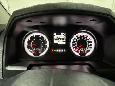 Used 2019 RAM 1500 Tradesman image 11