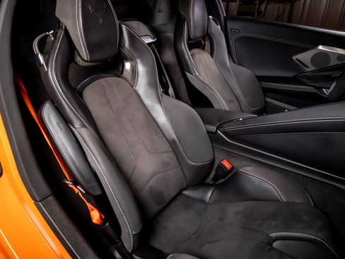 Used 2023 Chevrolet Corvette Stingray Preferred Conv w/ Z51 Performance Package RWD image 27