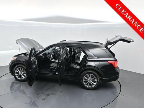 Used 2022 Ford Explorer XLT w/ Equipment Group 202A image 42