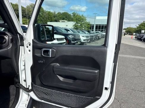 Used 2023 Jeep Wrangler Unlimited Sport AWD/4WD image 33