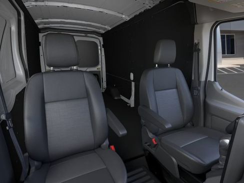 New 2026 Ford Transit 250 148 Medium Roof w/ Load Area Protection Package RWD image 10