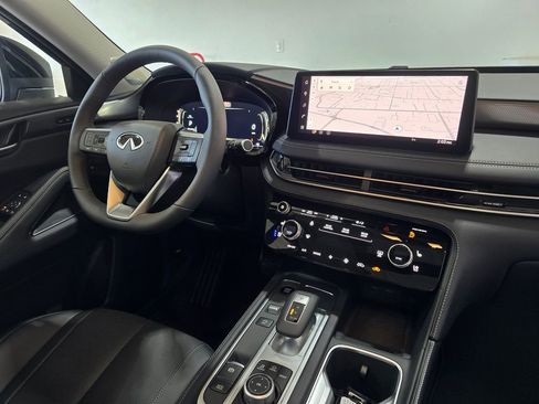 Certified 2026 INFINITI QX60 Luxe w/ Family Package image 30