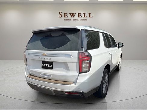 Used 2021 Chevrolet Tahoe High Country image 3