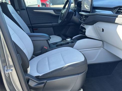 Used 2024 Ford Escape Active w/ Tech Pack #1 FWD image 14
