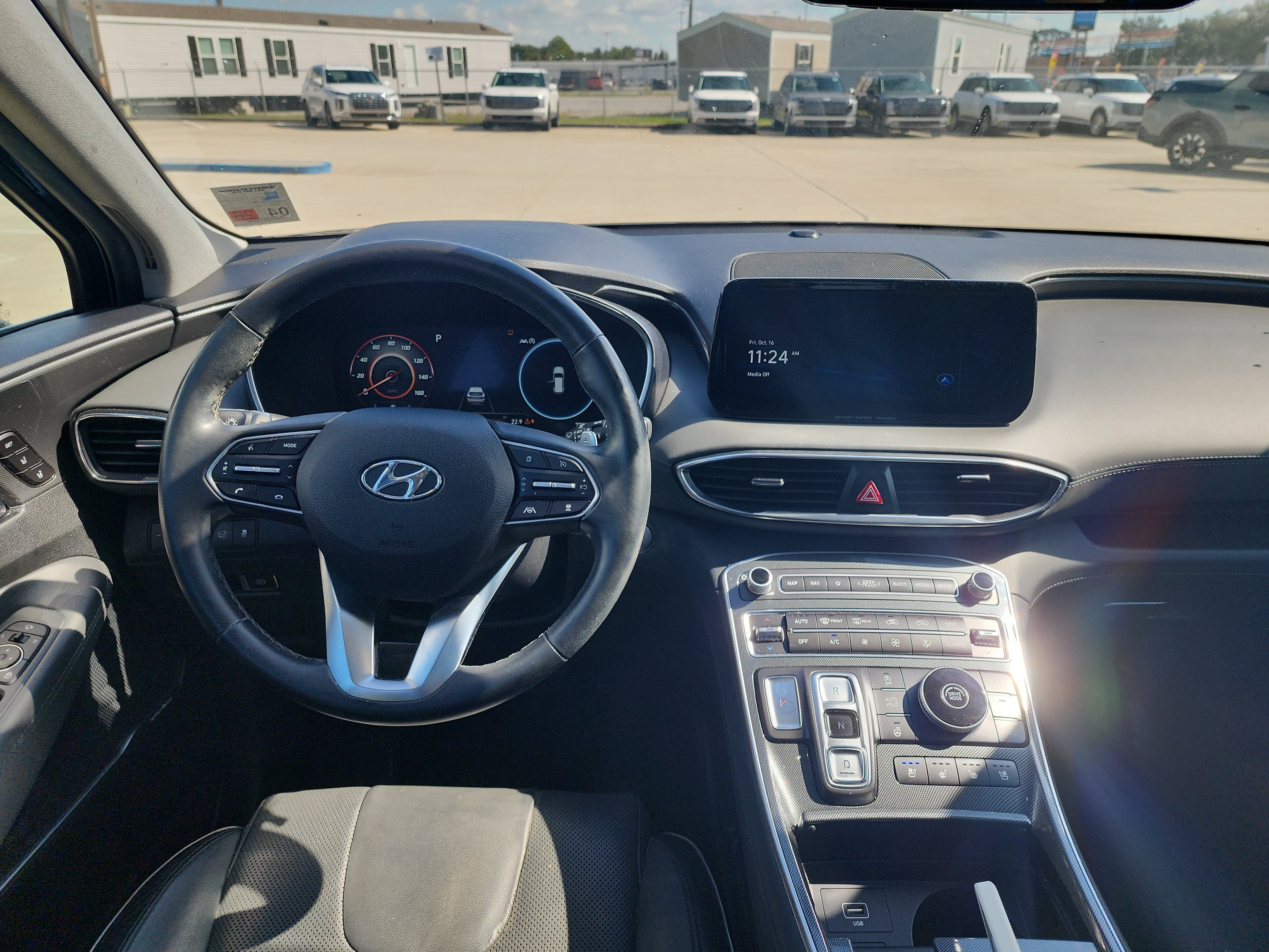Used 2022 Hyundai Santa Fe Limited FWD image 17