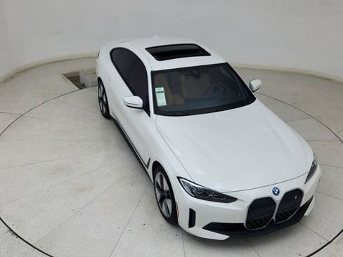 Used 2023 BMW i4 eDrive40 w/ Premium Package image 75