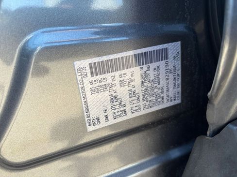 Used 2025 Nissan Rogue SV FWD image 31