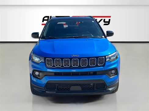 Used 2024 Jeep Compass Limited image 2