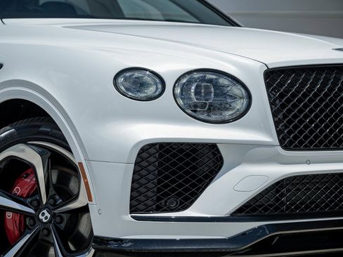 New 2025 Bentley Bentayga image 7