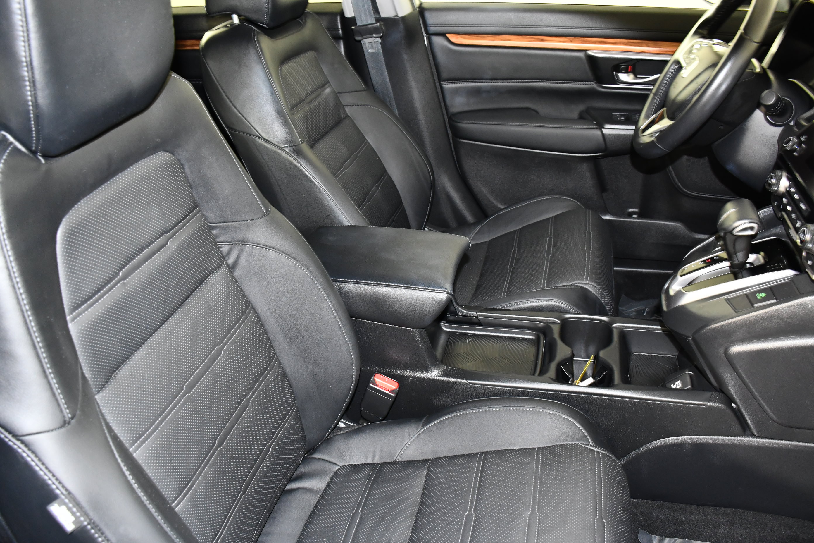 Used 2019 Honda CR-V Touring image 43