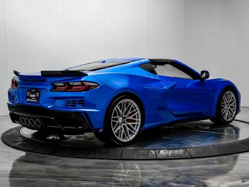 Used 2024 Chevrolet Corvette Z06 image 17