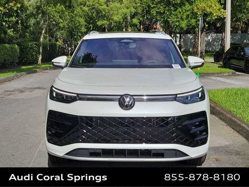 Used 2026 Volkswagen Tiguan SEL R-Line AWD/4WD image 14