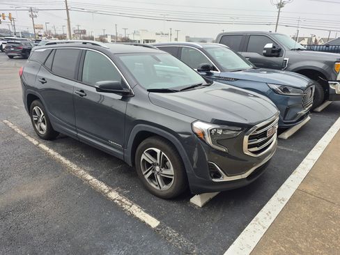 Used 2018 GMC Terrain SLT w/ Preferred Package image 12