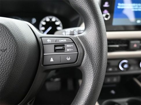 New 2026 Honda HR-V LX image 17
