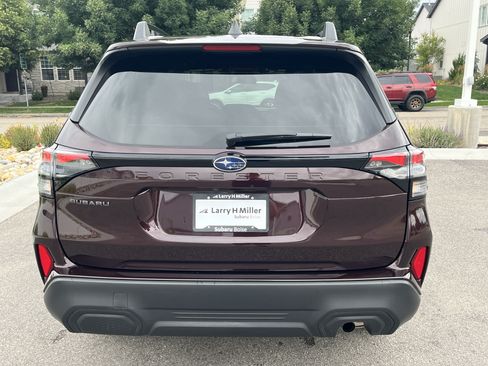 Used 2026 Subaru Forester Premium AWD/4WD image 5