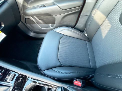 New 2026 Jeep Compass Latitude AWD/4WD image 22