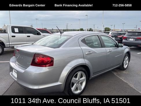 Used 2013 Dodge Avenger SXT image 8