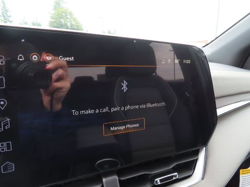 New 2025 Chevrolet Equinox LT w/ Convenience Package II image 23