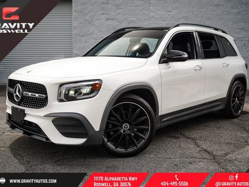 Used 2021 Mercedes-Benz GLB 250 4MATIC w/ AMG Line image 1
