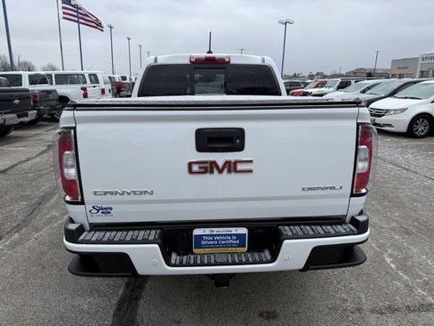 Used 2019 GMC Canyon Denali image 5