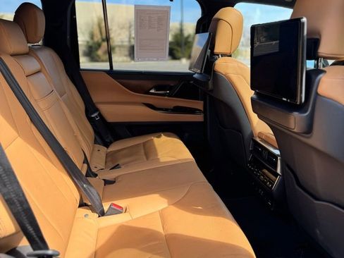 Used 2022 Lexus LX 600 4WD w/ Appearance Package image 14