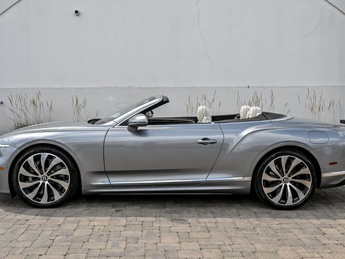 New 2026 Bentley Continental GT Azure AWD/4WD image 11