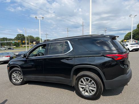 Certified 2024 Chevrolet Traverse LT w/ LPO, Floor Liner Package AWD/4WD image 6