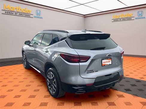 Used 2025 Chevrolet Blazer RS image 3